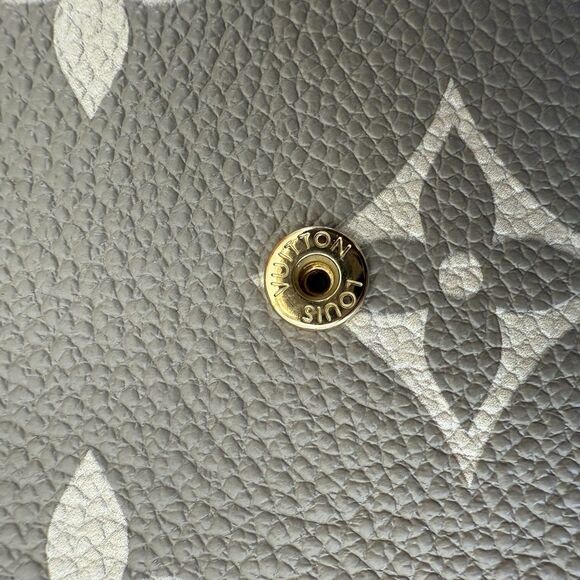 Auth Louis Vuitton Felicie Pochette Bicolor Monogram Empreinte Leather Dove Gray - Picture 11 of 16